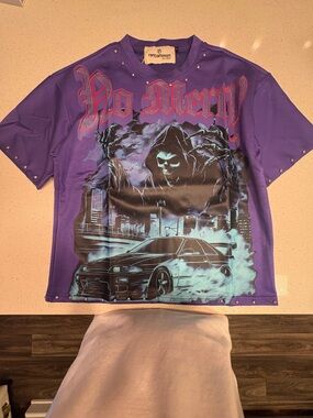 Rare Common  Men’s Graphic Shirt NWT